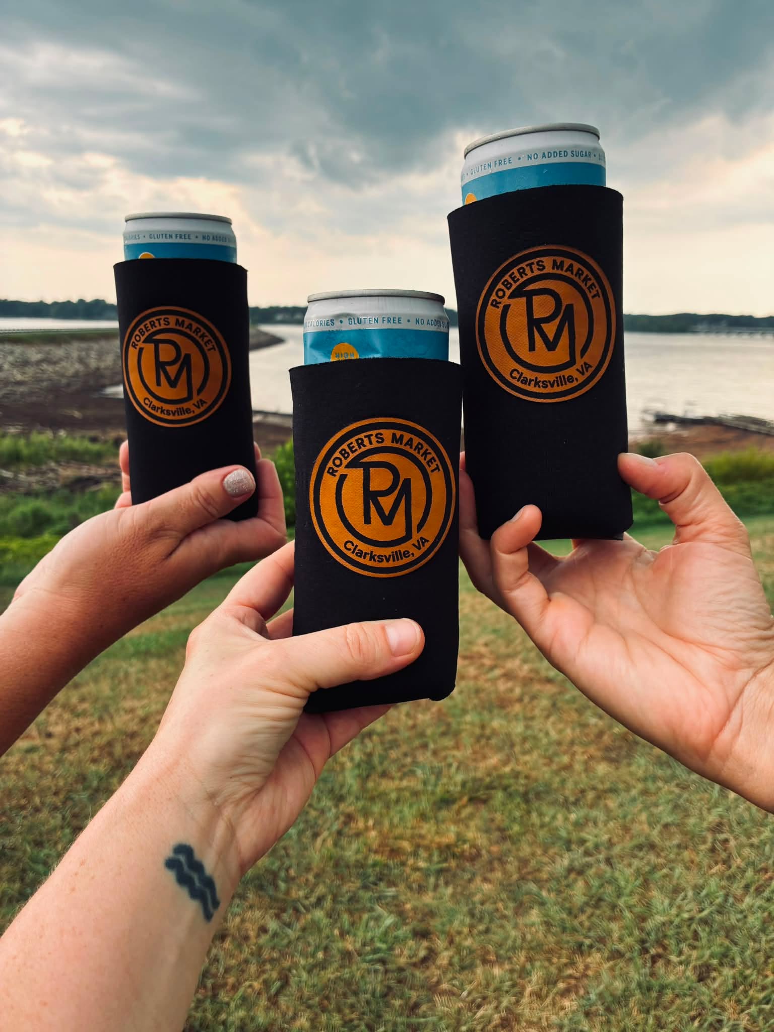 Cheers to 4️⃣9️⃣ years! Thank you for supporting local this weekend! Lakefest is tough on local businesses, BUT we saw MANY familiar faces and were busting at the seams until the t